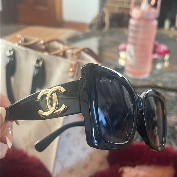 CHANEL Accessories - CHANEL Glossy Black Sunglasses with Gold Accent